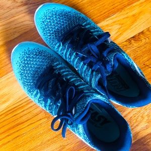 Nike flyknit running sneakers.